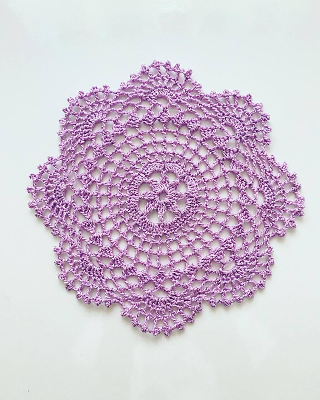 How-to-Crochet-Easy-Round-Lace-Doily